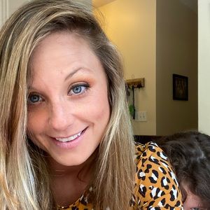 Meet your Posher, Krystal